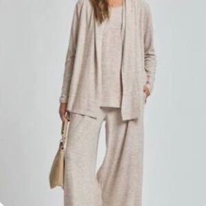 Dear Scarlett sunset sweater set, light mocha, XL, NWT!